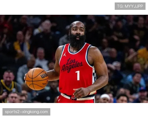 骑士阿特金森主动为哈登搭建体系展现战术灵活性